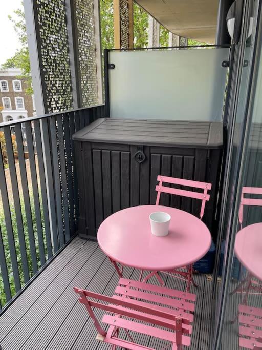 Cool Dalston Studio With Balcony And Gym Apartment London Exterior photo