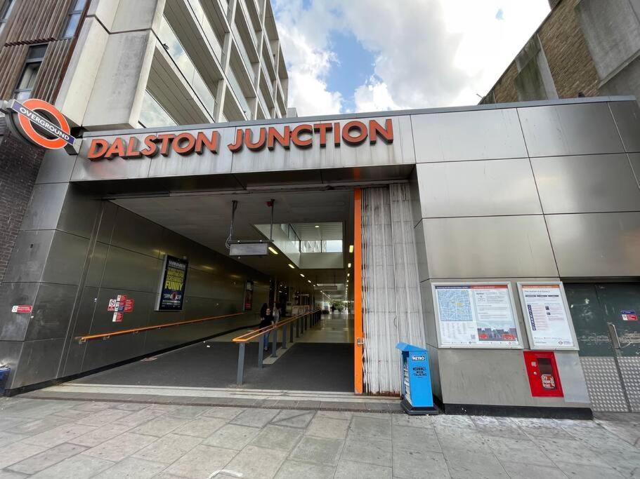 Cool Dalston Studio With Balcony And Gym Apartment London Exterior photo